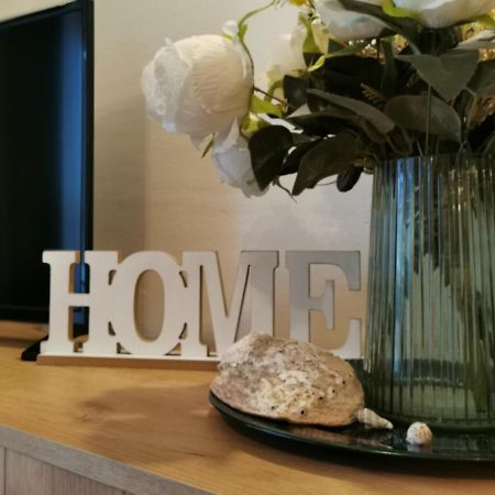 Apartament Kolobrzeg Port Welcome Home Exterior foto